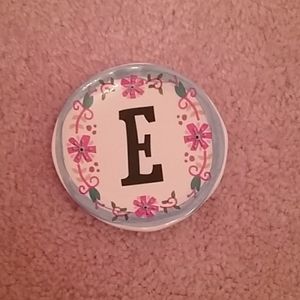 Cute little dish to hold jewelry